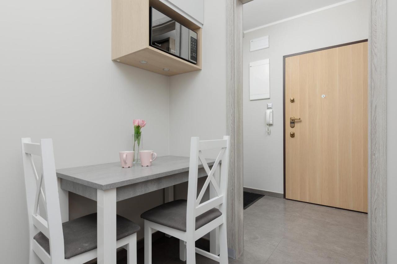 Modern One Bedroom Apartment With Parking In Lodz By Renters Prestige Exteriör bild